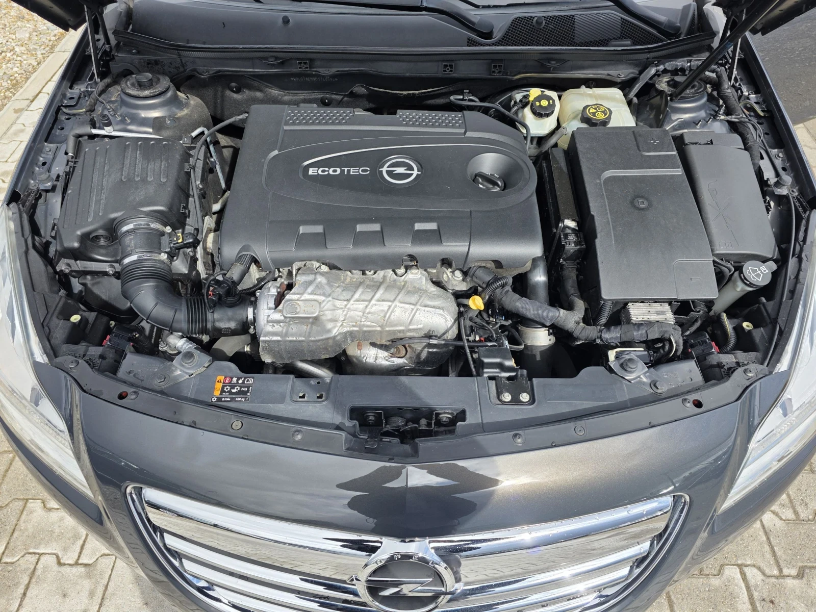 Opel Insignia 2.0CDTI COSMO NAVI Лизинг, снимка 16 - Автомобили и джипове - 54004573