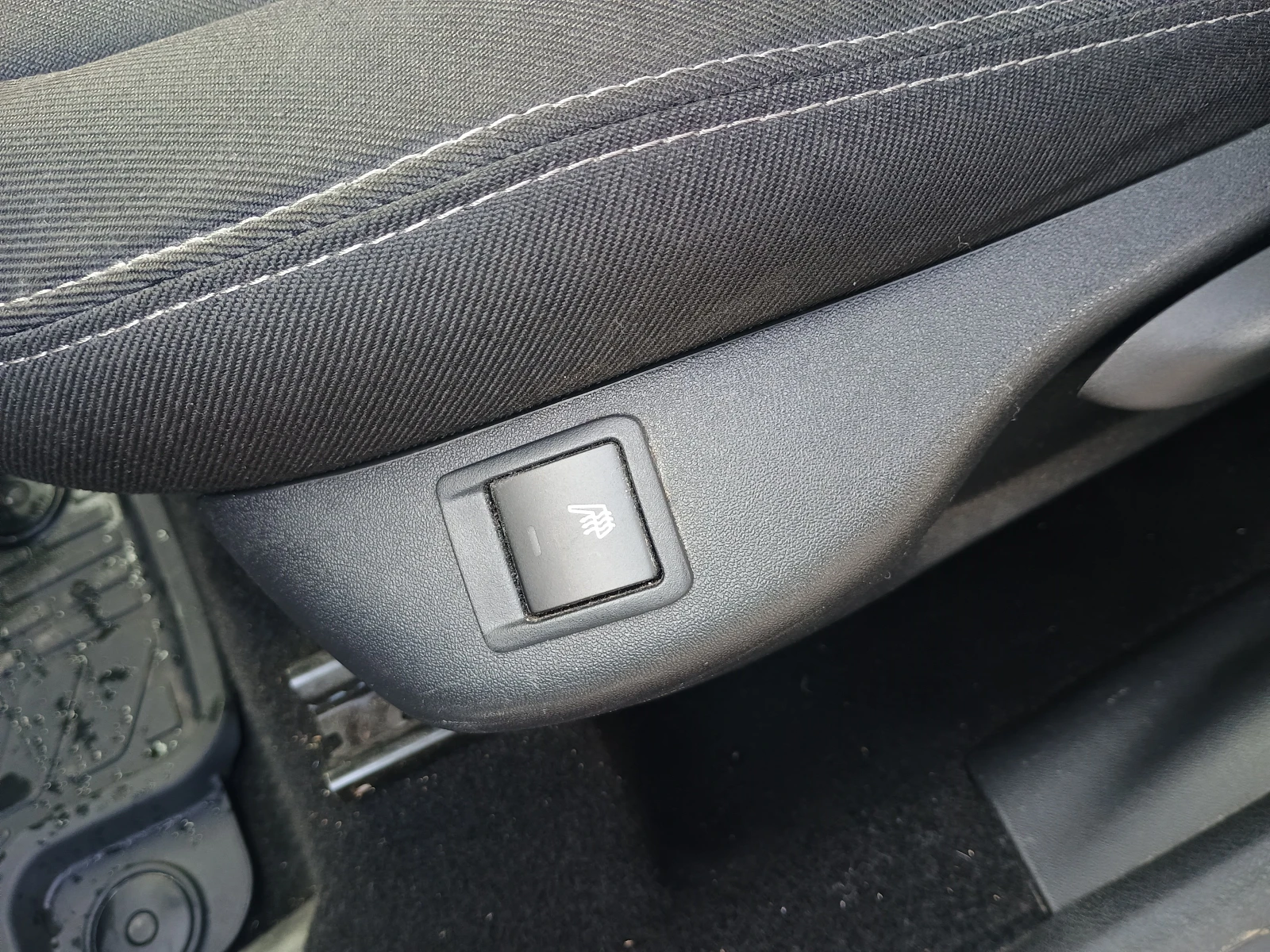 Peugeot 301 Allure, снимка 7 - Автомобили и джипове - 54139158