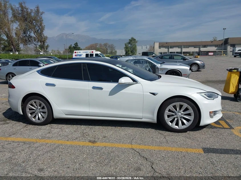 Tesla Model S 100D/60D/75D/90D/P100D, снимка 13 - Автомобили и джипове - 54360742