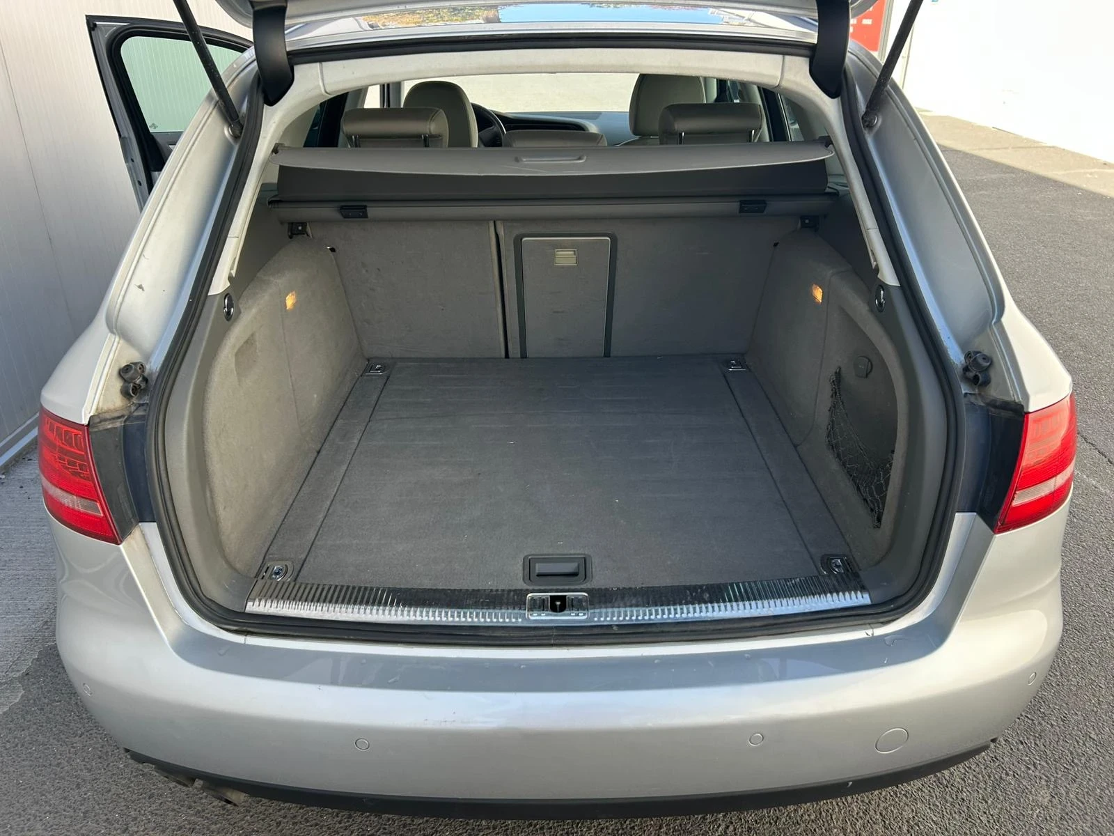 Audi A4 2.0TDI 143cv aut, снимка 11 - Автомобили и джипове - 54728866