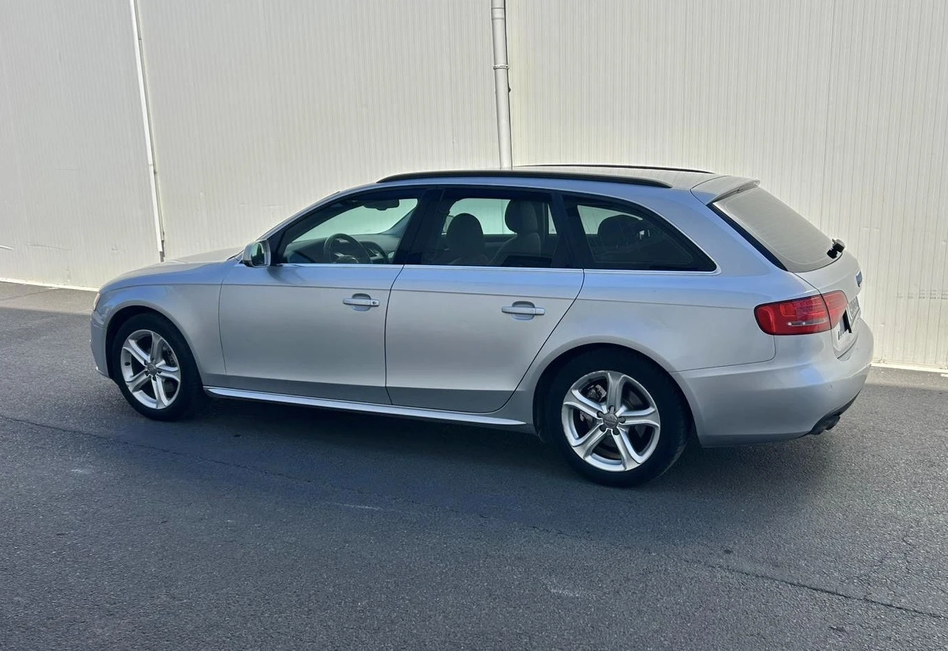 Audi A4 2.0TDI 143cv aut, снимка 3 - Автомобили и джипове - 54728866