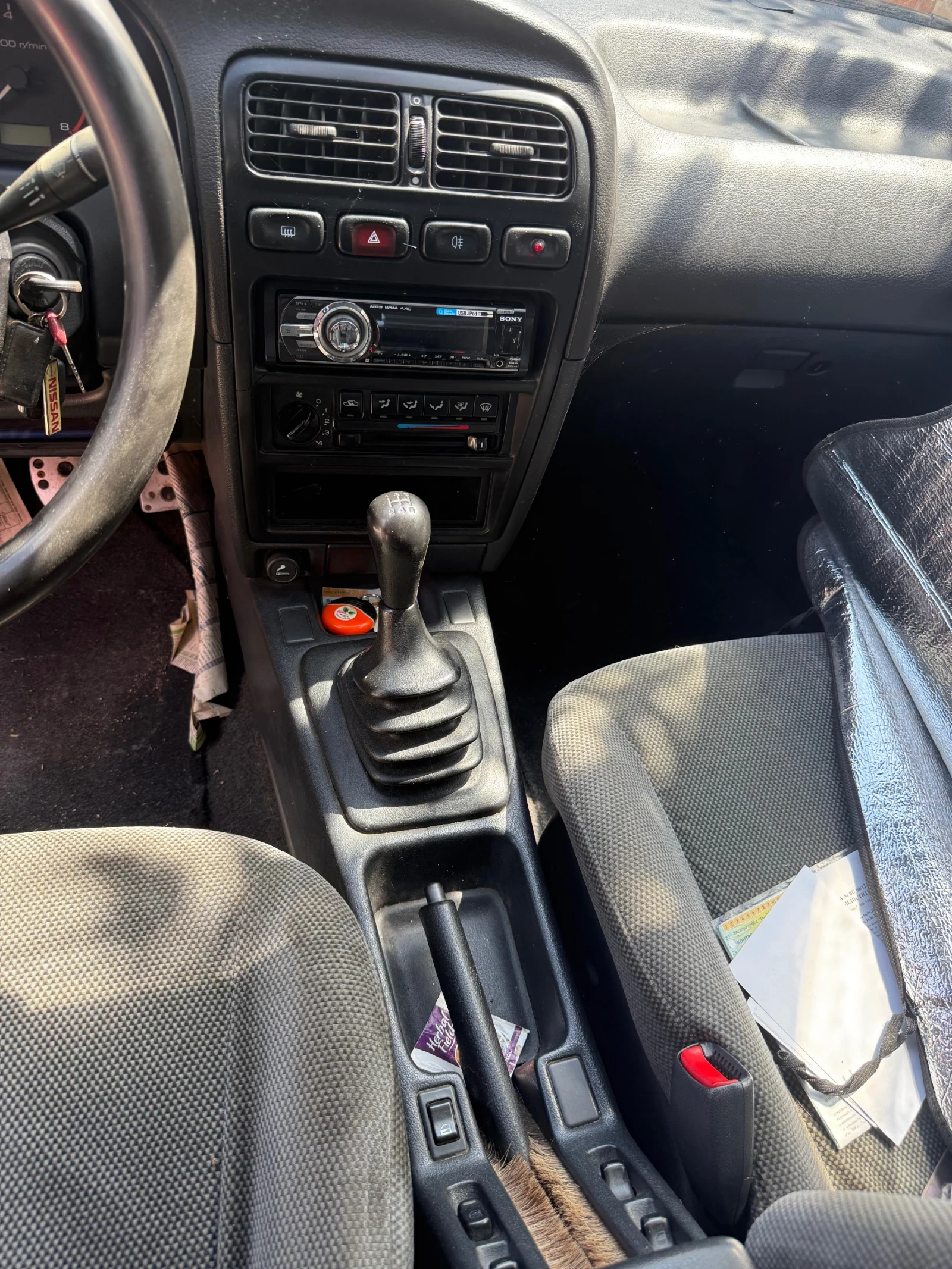 Nissan Primera 1.6 16v, снимка 7 - Автомобили и джипове - 54759166