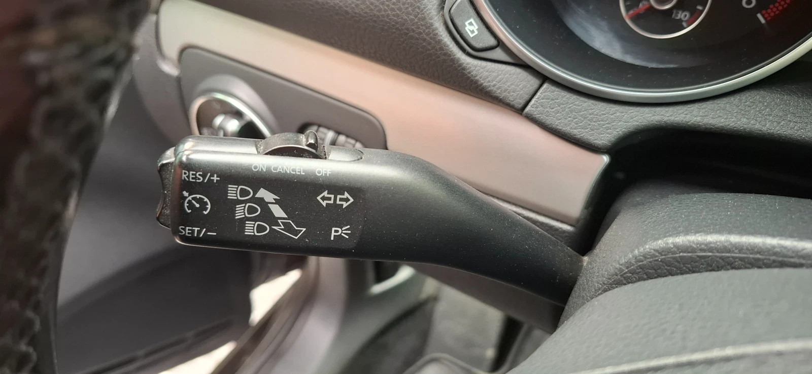 VW Golf 1.6, снимка 11 - Автомобили и джипове - 54947505
