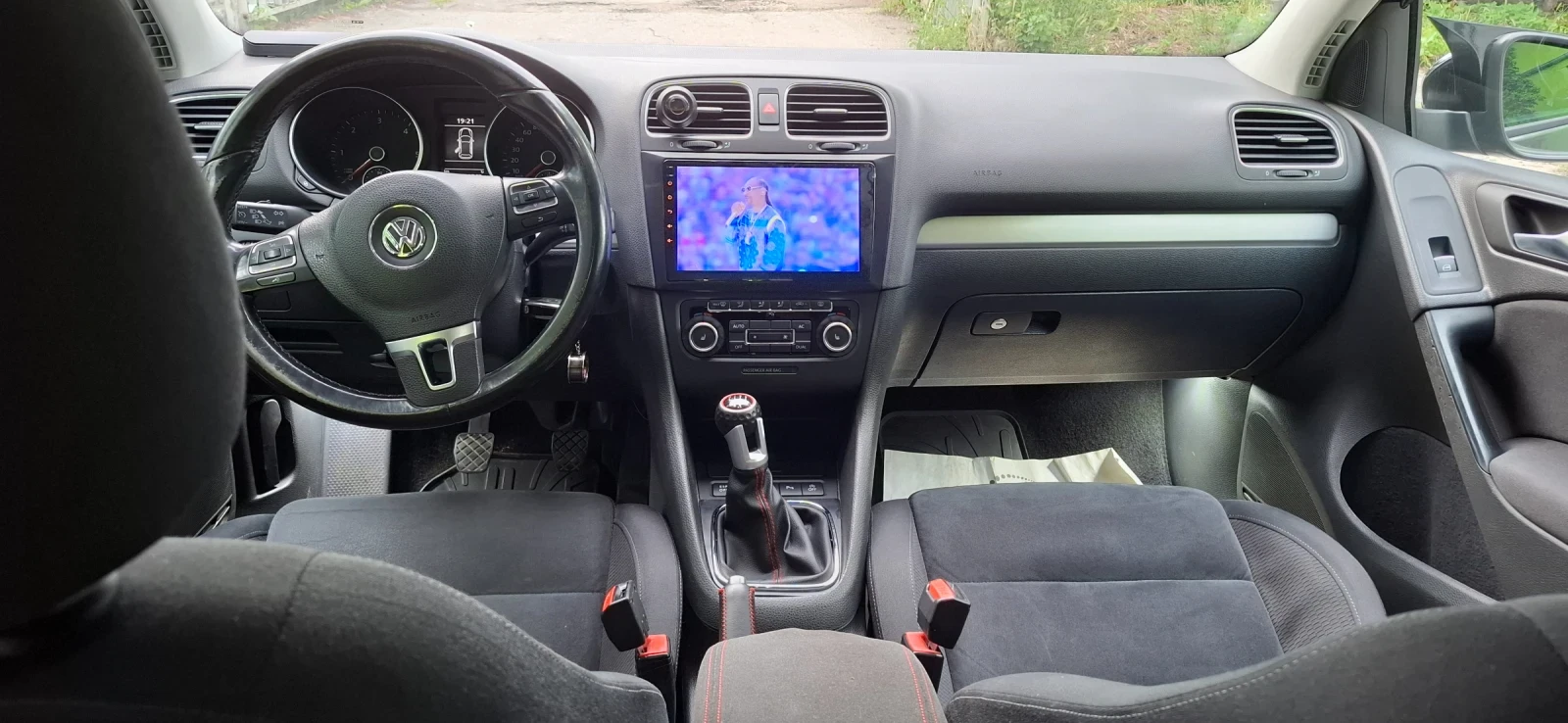 VW Golf 1.6, снимка 8 - Автомобили и джипове - 54947505