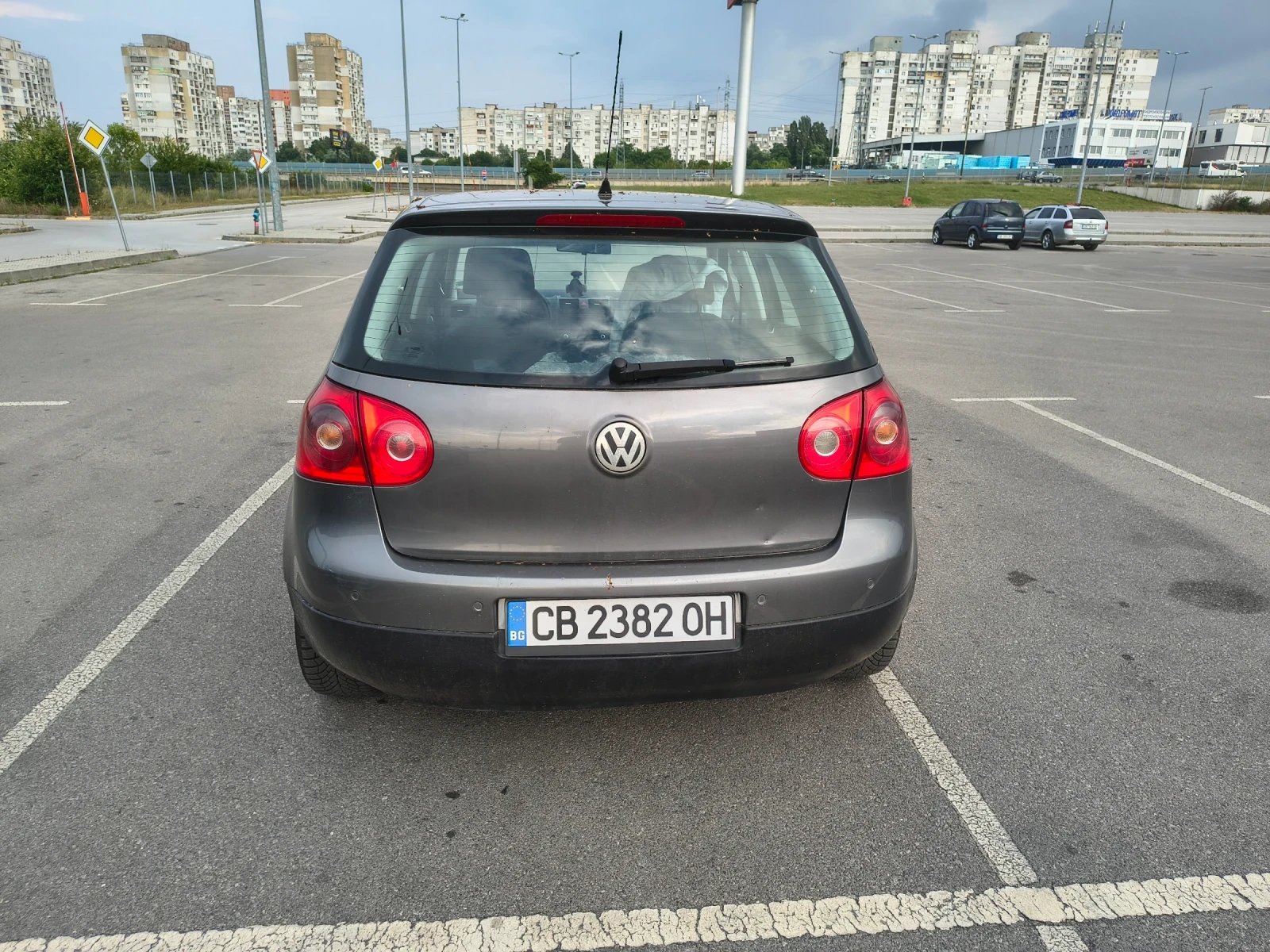 VW Golf 1.9 Tdi, снимка 4 - Автомобили и джипове - 55150592