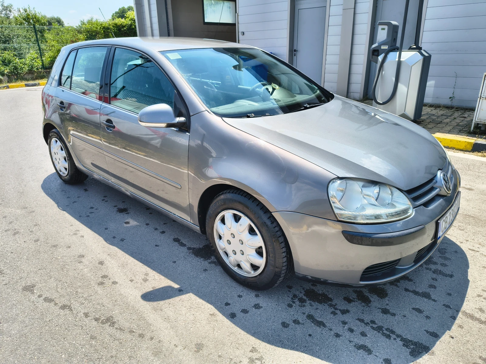 VW Golf 1.9 Tdi, снимка 2 - Автомобили и джипове - 55150592