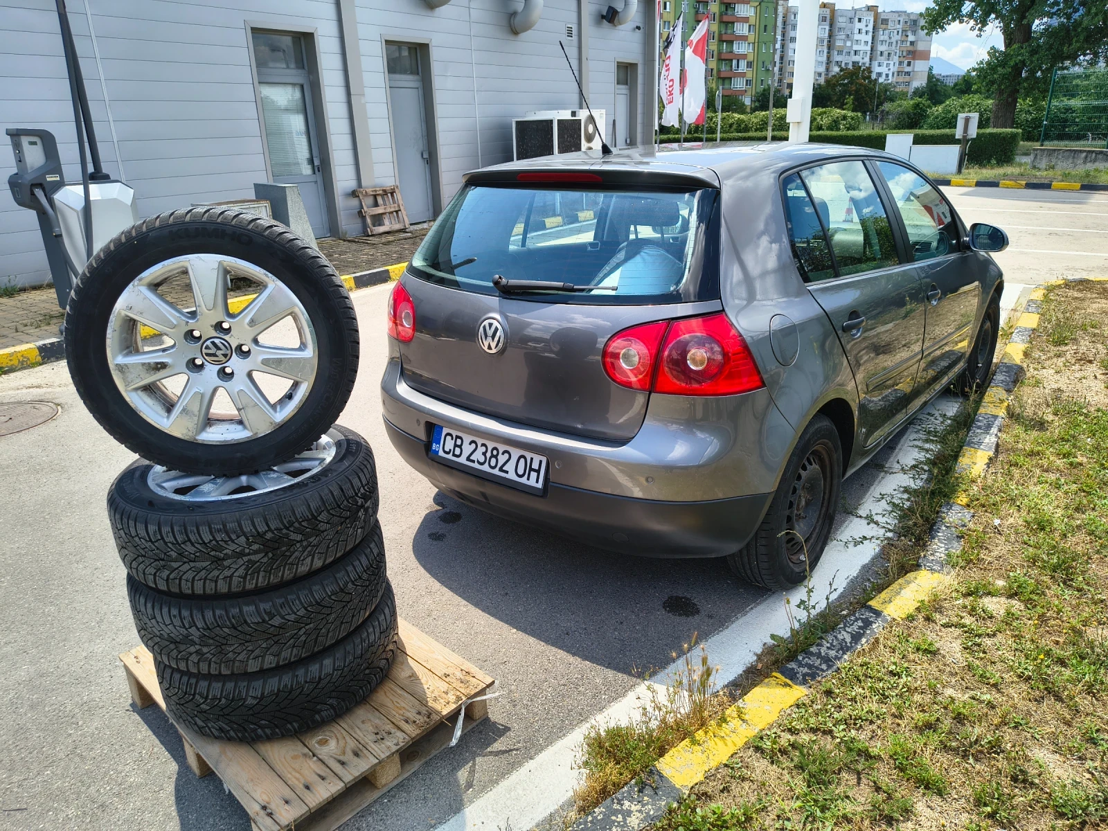 VW Golf 1.9 Tdi, снимка 5 - Автомобили и джипове - 55150592