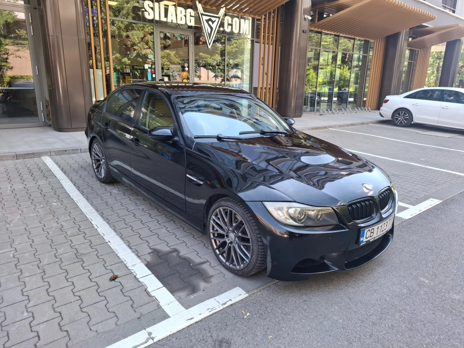 BMW 330 M3 визия / N52 / Перфектно състояние, снимка 3 - Автомобили и джипове - 55161120