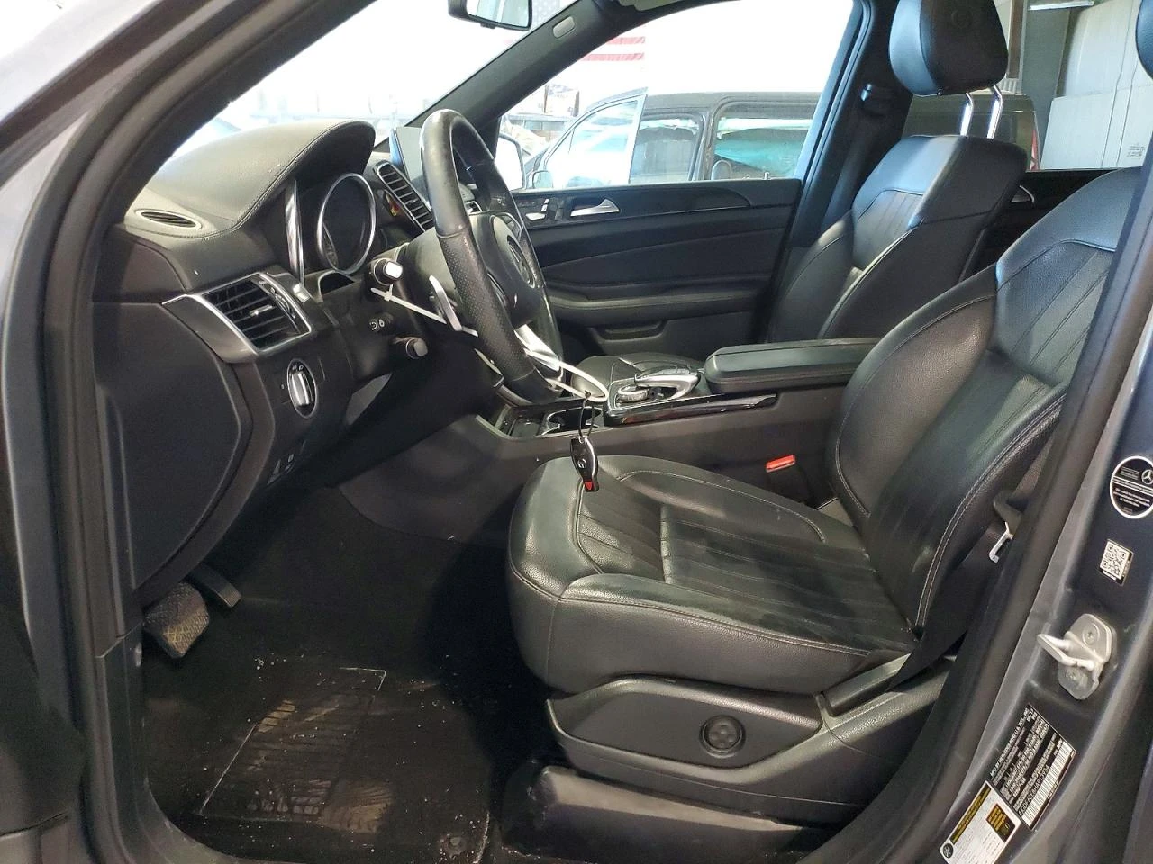 Mercedes-Benz GLS 450 4MATIC FULL/PANORAMA/360CAM, снимка 7 - Автомобили и джипове - 55198369