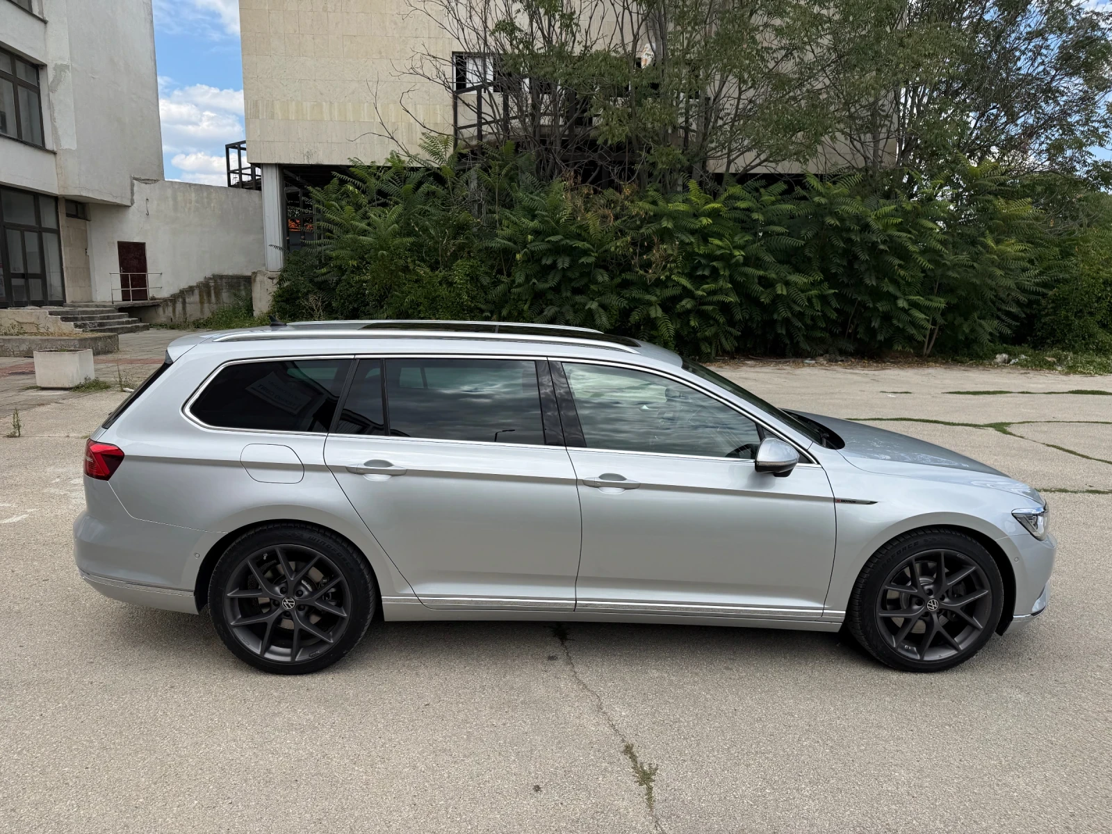 VW Passat 2.0TDI / DSG / 4 MOTION, снимка 5 - Автомобили и джипове - 55675291