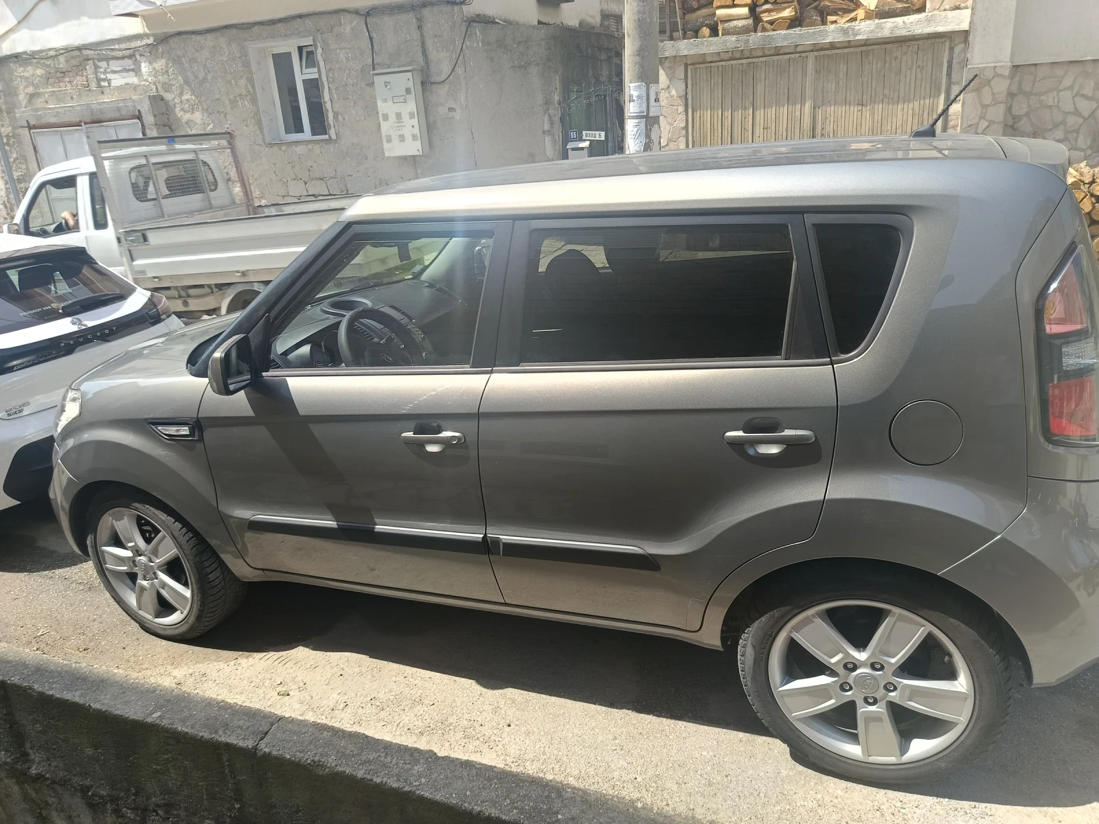 Kia Soul, снимка 14 - Автомобили и джипове - 55853414