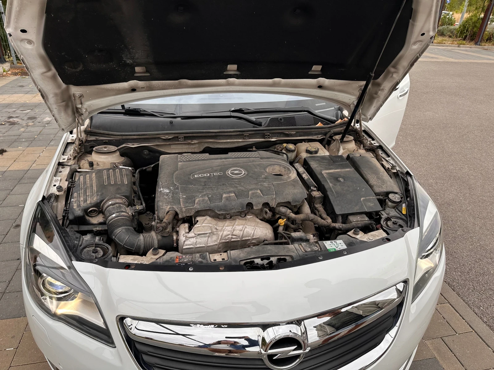 Opel Insignia 2.0 CDTI 170к.с. 2015г. автоматик дизел facelift , снимка 16 - Автомобили и джипове - 56088468
