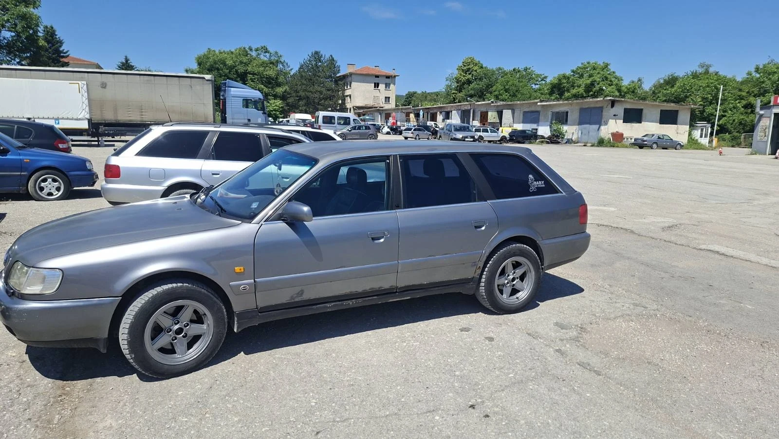 Audi A6 2.5 TDI 6 скорости, снимка 2 - Автомобили и джипове - 56347980