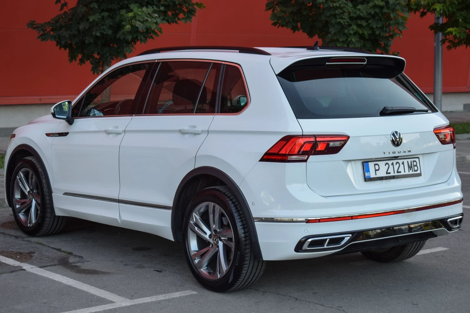 VW Tiguan, снимка 5 - Автомобили и джипове - 56353477