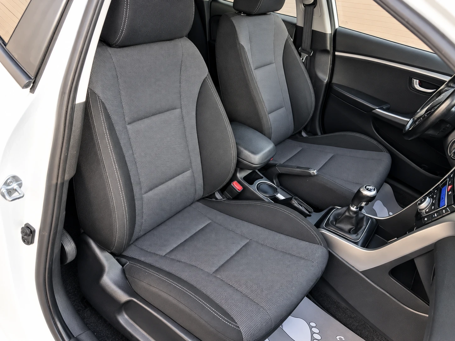 Hyundai I30 HYUNDAI i30 SPECIAL EDITION     4� �� 100�� | Mobile.bg � ����������� 10