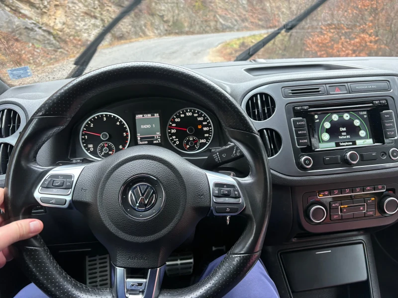 VW Tiguan, снимка 3 - Автомобили и джипове - 53301208