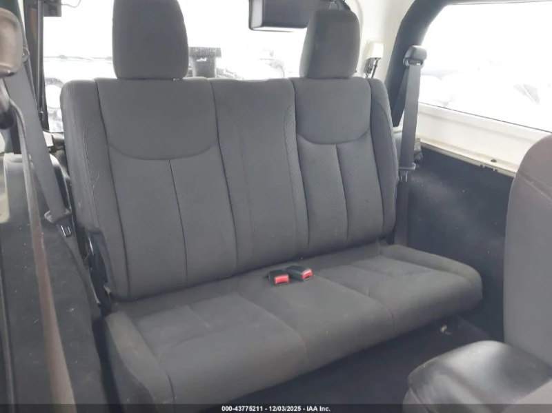 Jeep Wrangler 3.6l Jk Sport 4X4, снимка 8 - Автомобили и джипове - 53597771