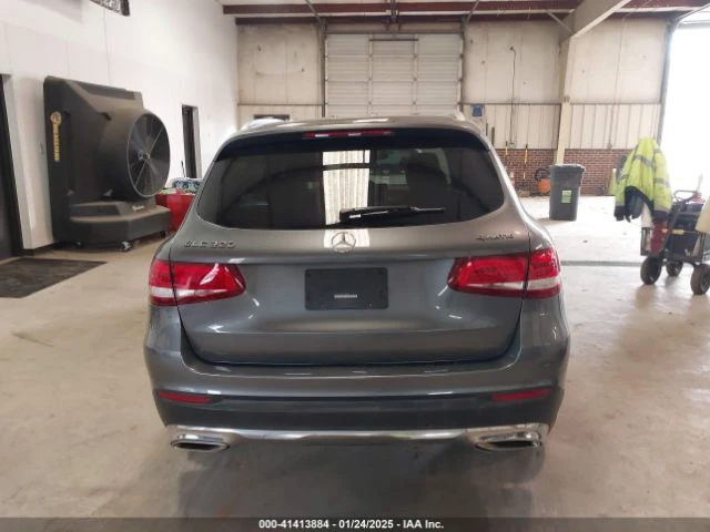 Mercedes-Benz GLC 300 2018 MERCEDES-BENZ GLC 300 4MATIC, снимка 8 - Автомобили и джипове - 49163364