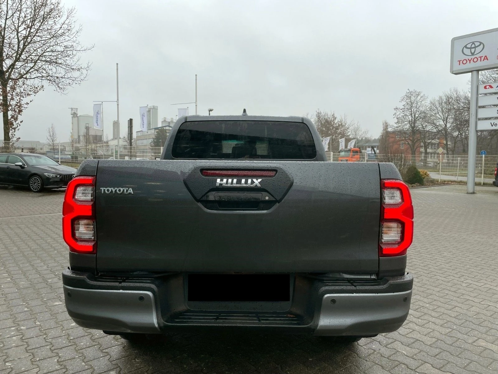 Toyota Hilux 2.8 4X4 Double Cab*INVINCIBLE*JBL*LED*ГАРАНЦИЯ - изображение 6