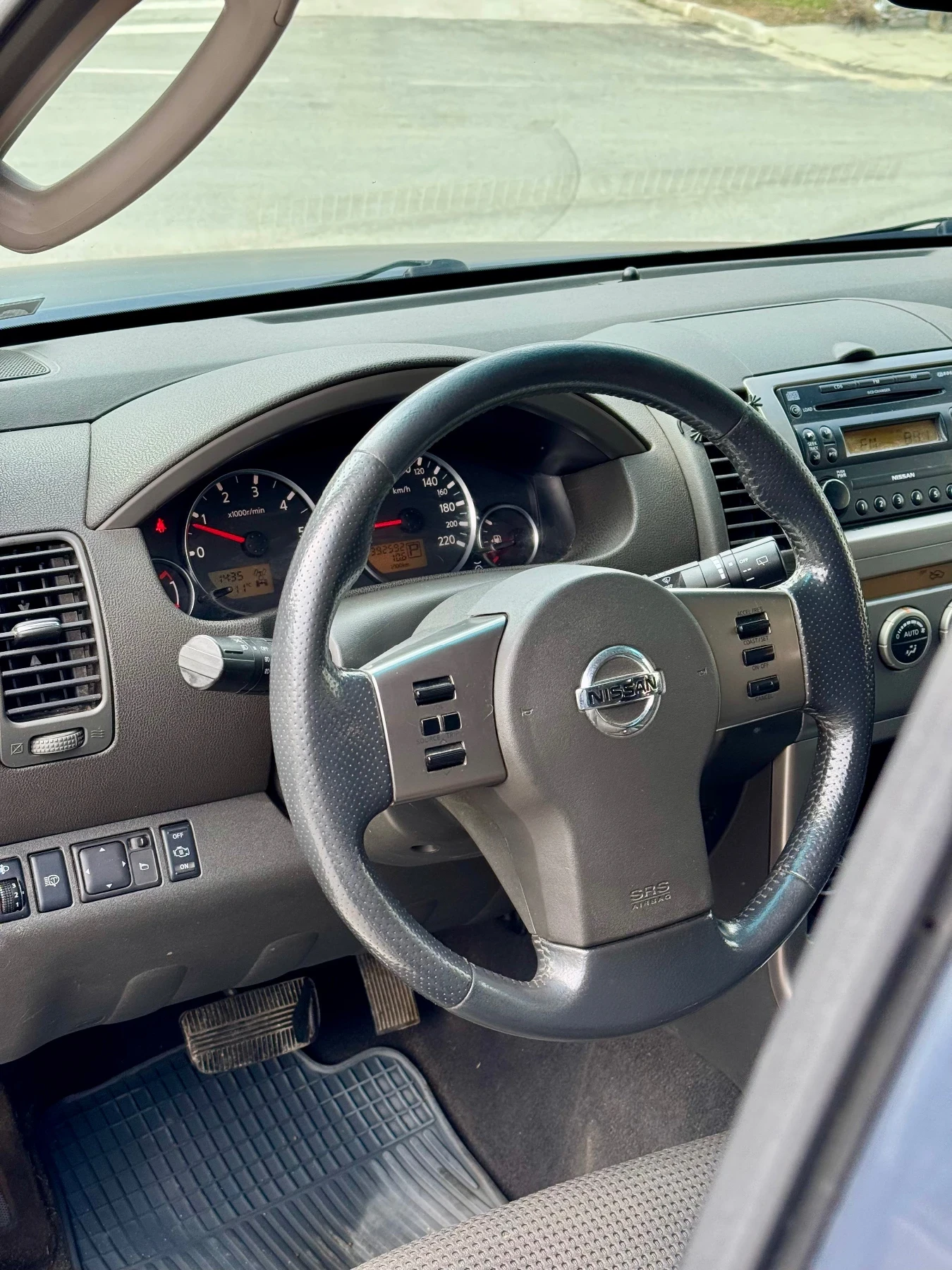 Nissan Pathfinder 2.5 DTI - изображение 9