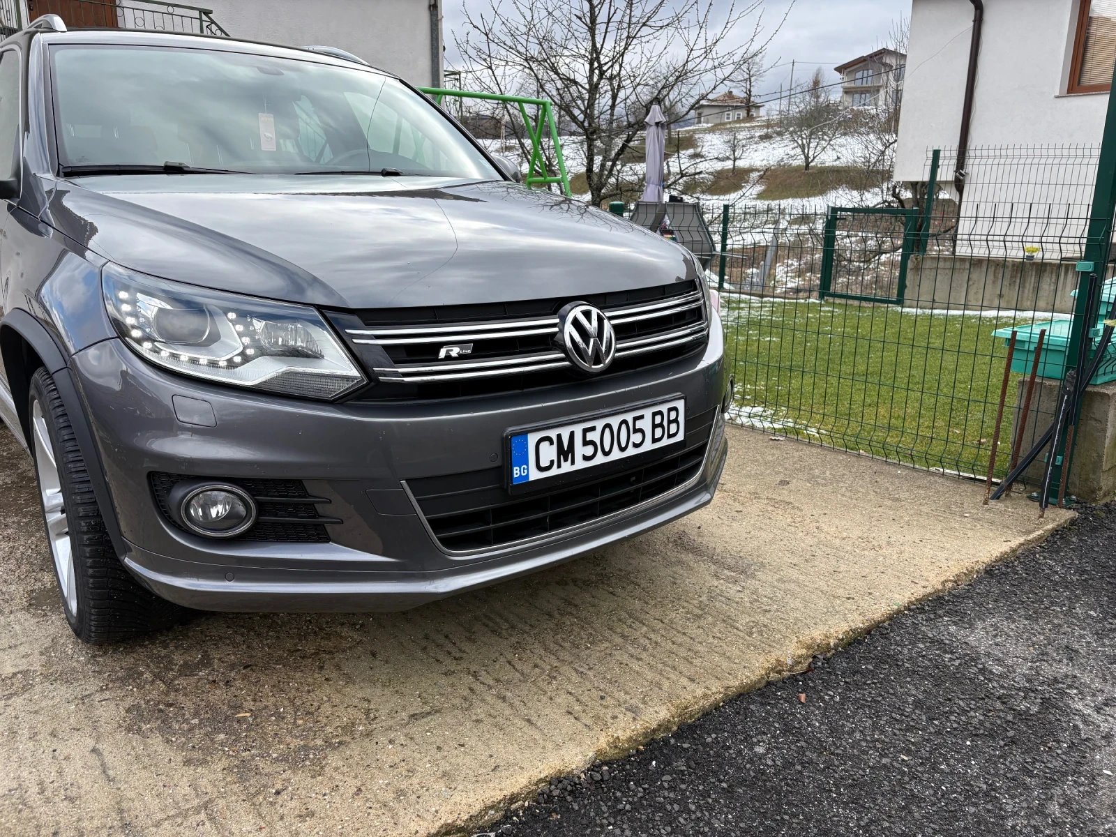 VW Tiguan, снимка 12 - Автомобили и джипове - 53301208