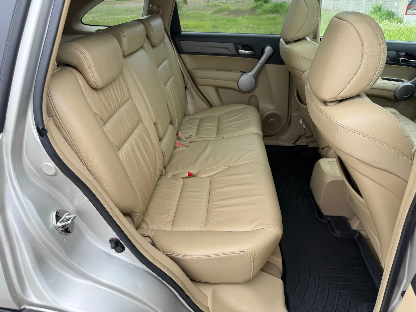 Honda Cr-v 2.0 i-VTEC / EXECUTIVE / KOJA / NAVI / 165 000km !, снимка 14 - Автомобили и джипове - 54477302