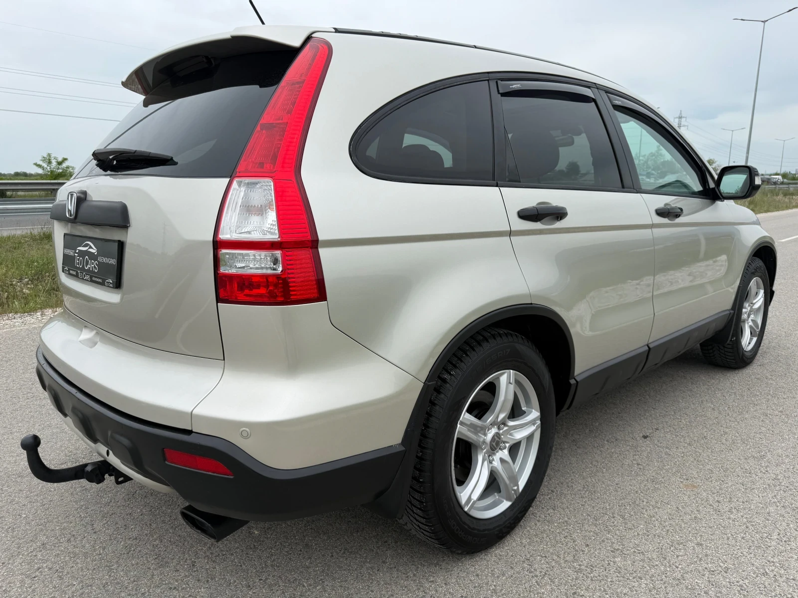Honda Cr-v 2.0 i-VTEC / EXECUTIVE / KOJA / NAVI / 165 000km !, снимка 7 - Автомобили и джипове - 54477302