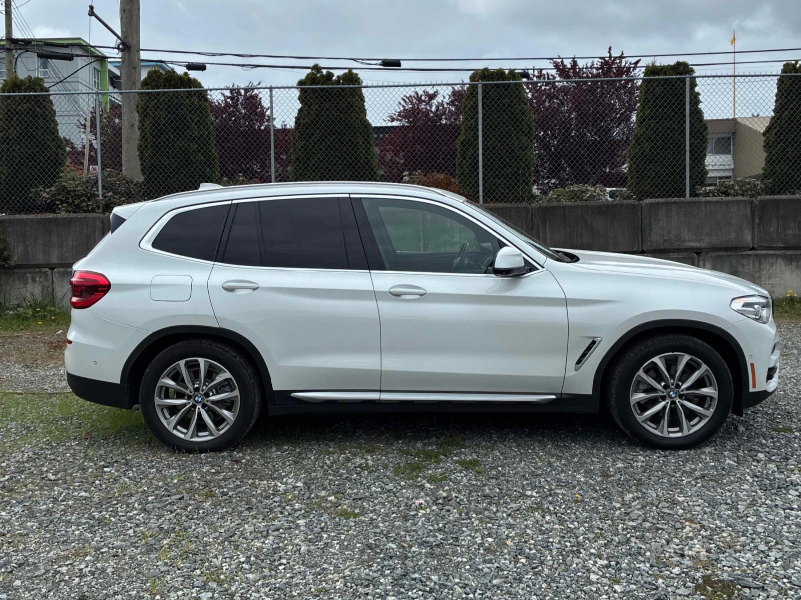 BMW X3 xDrive30i * ПОДГРЕВ * ПАНОРАМА * 360 * CARFAX, снимка 3 - Автомобили и джипове - 54644510