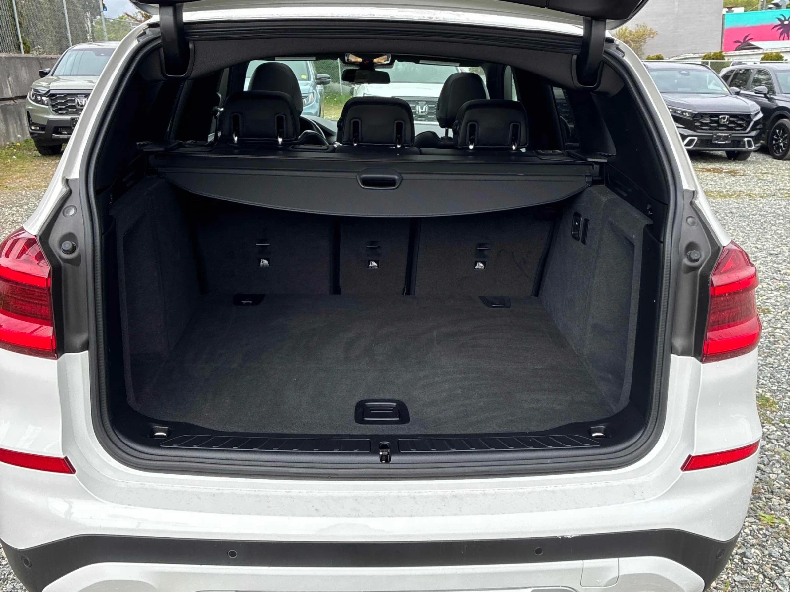 BMW X3 xDrive30i * ПОДГРЕВ * ПАНОРАМА * 360 * CARFAX, снимка 13 - Автомобили и джипове - 54644510