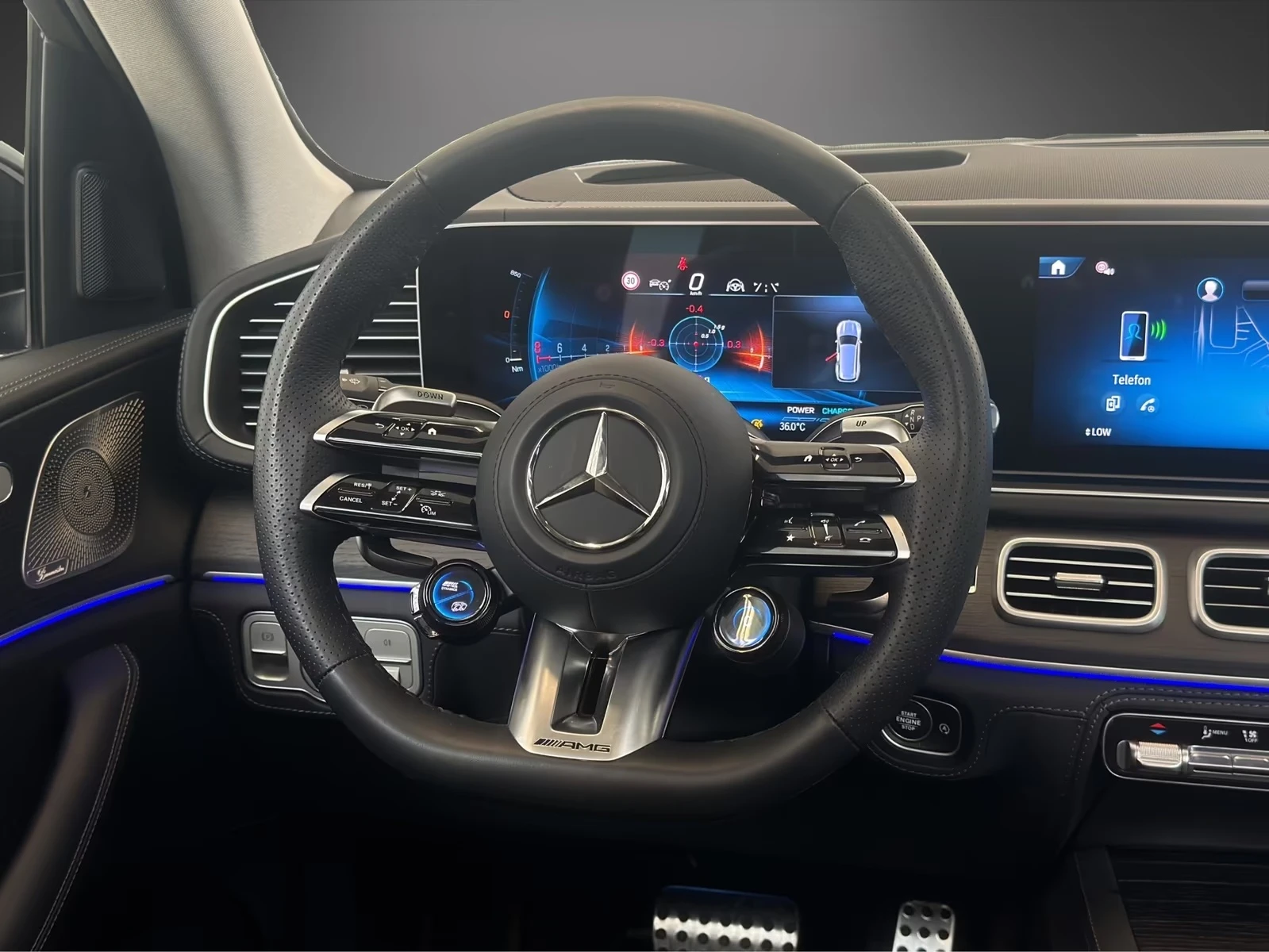 Mercedes-Benz GLS 63 AMG FACELIFT / 4-MATIC / BURM / HUD / 360 / PANO / , снимка 11 - Автомобили и джипове - 55134878
