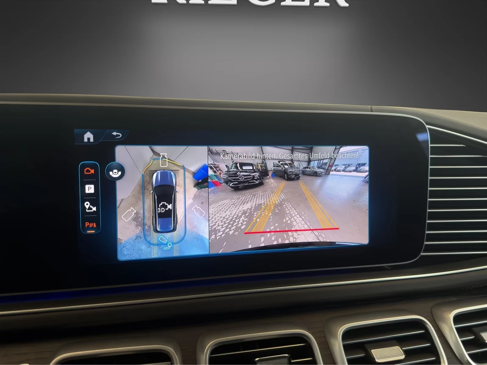 Mercedes-Benz GLS 63 AMG FACELIFT / 4-MATIC / BURM / HUD / 360 / PANO / , снимка 12 - Автомобили и джипове - 55134878