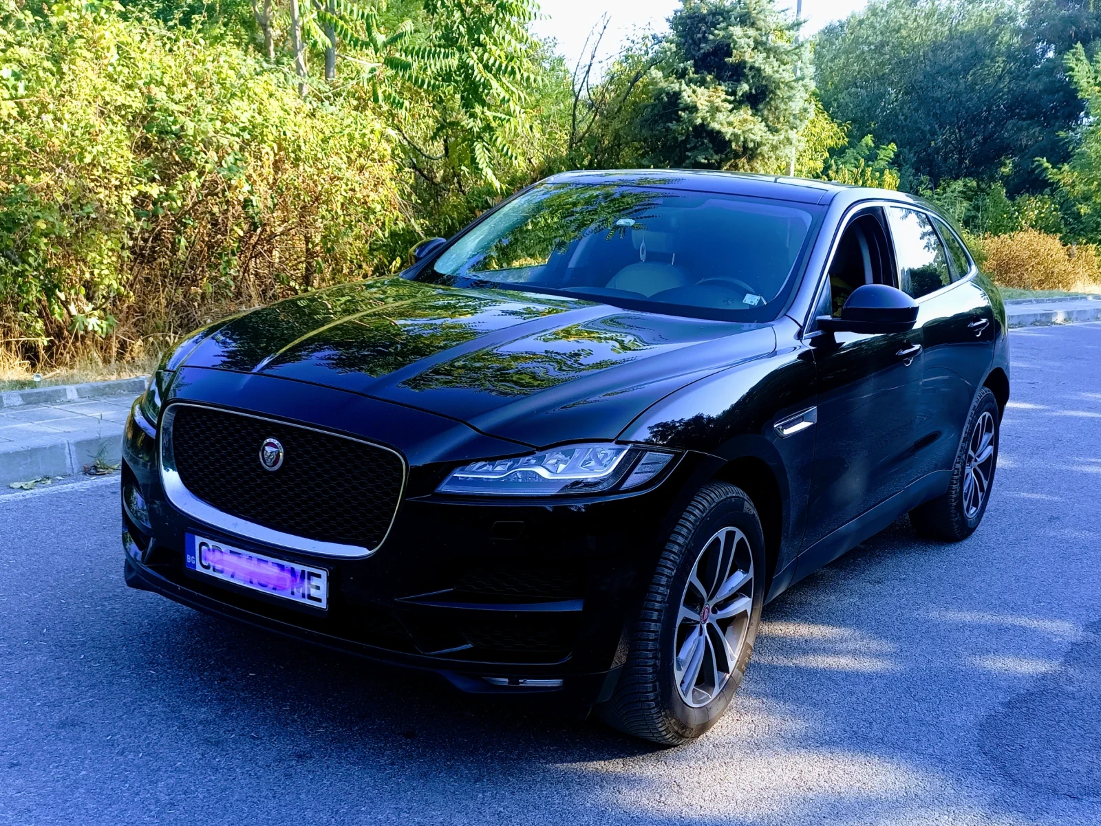 Jaguar F-PACE