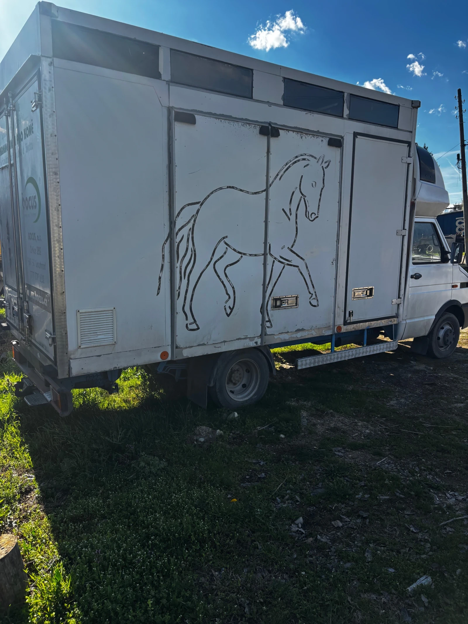 Iveco 3512 Животновоз, снимка 2 - Бусове и автобуси - 54113876