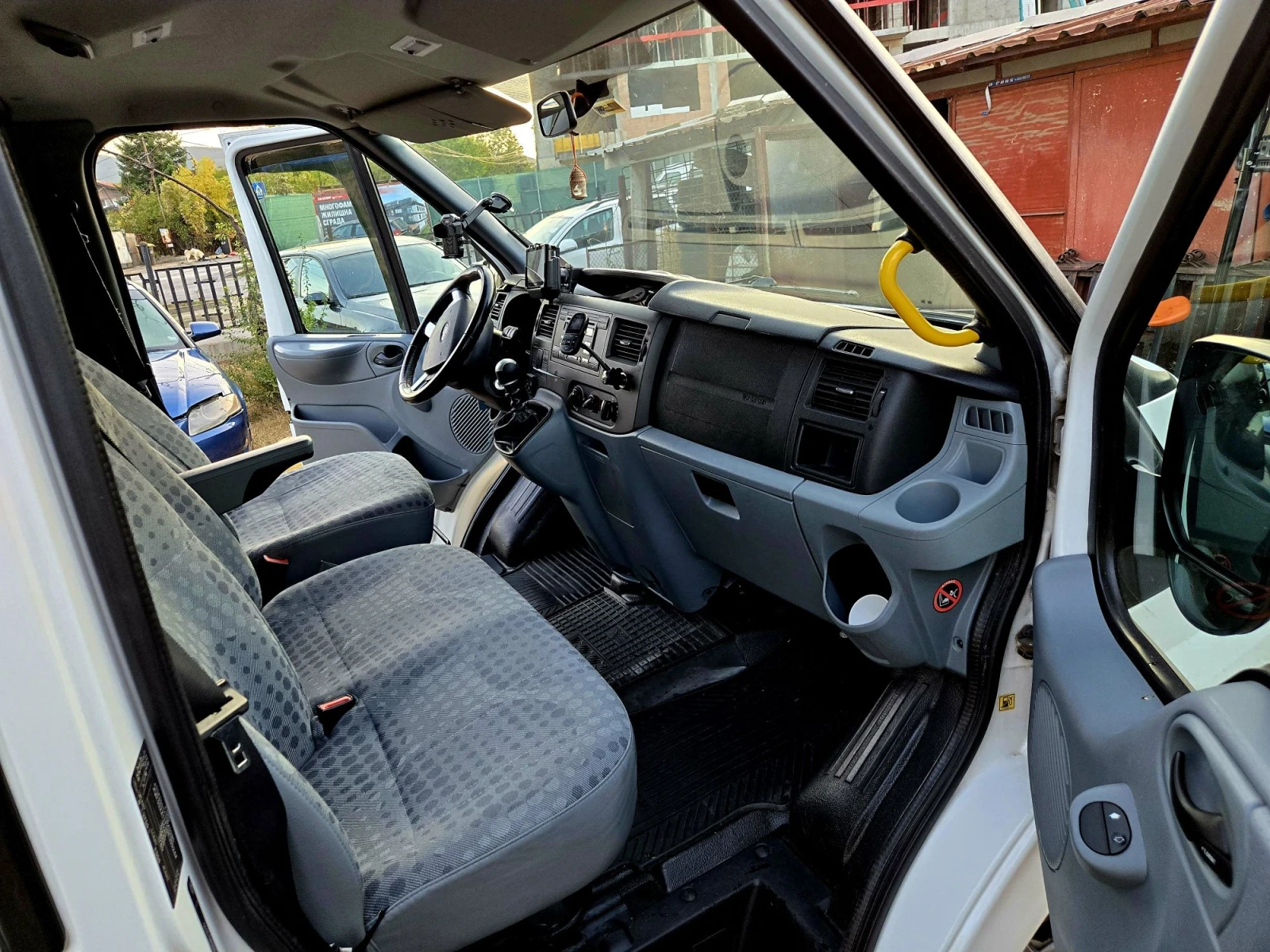 Ford Transit 2.2TDCi 125k.c. , снимка 11 - Бусове и автобуси - 56330964