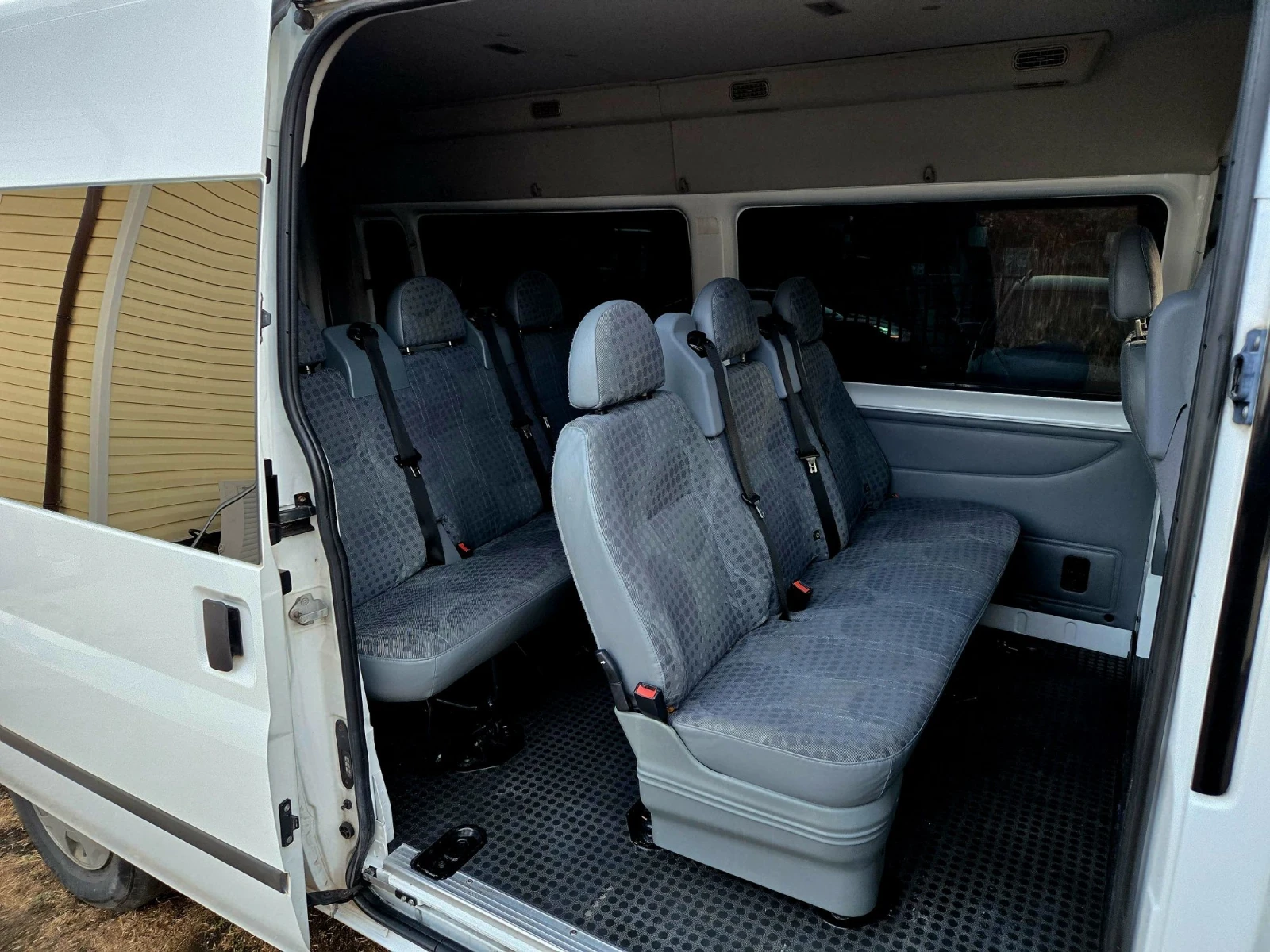 Ford Transit 2.2TDCi 125k.c. , снимка 14 - Бусове и автобуси - 56330964
