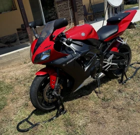 Yamaha YZF-R1, снимка 1