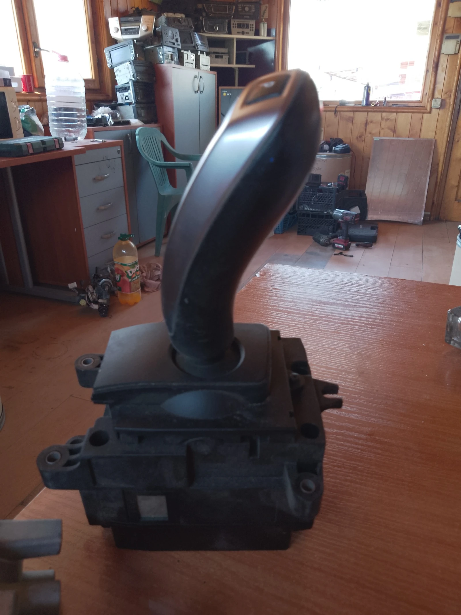 9239504-01    3 2.0 184 | Mobile.bg   3