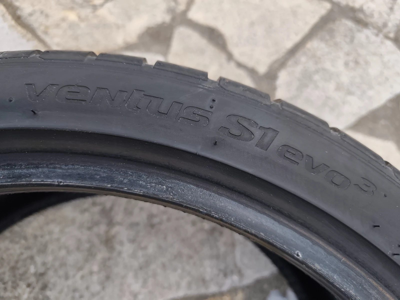 Гуми Летни 245/35R18, снимка 5 - Гуми и джанти - 53974779