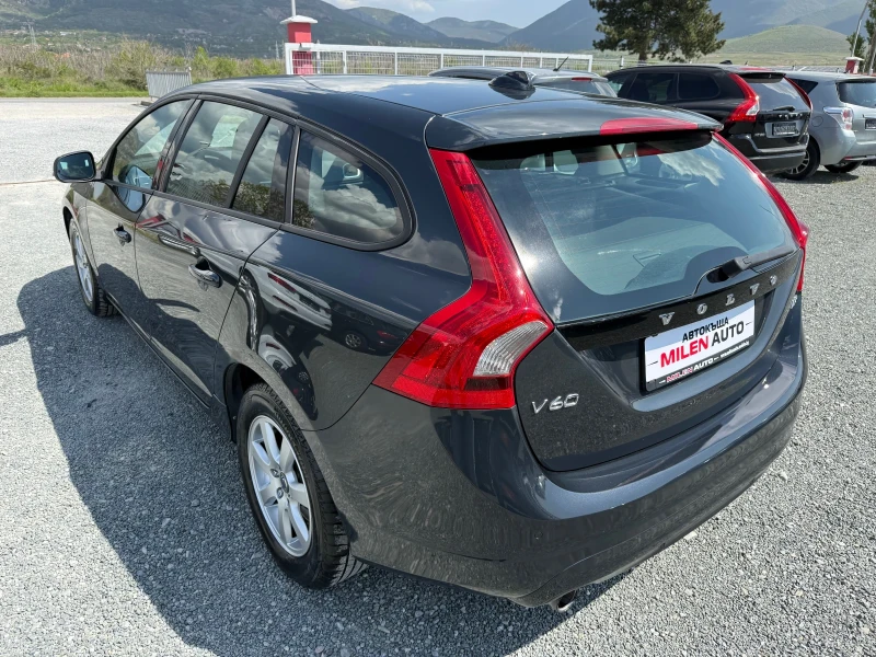 Volvo V60 (KATO НОВА), снимка 8 - Автомобили и джипове - 49506725