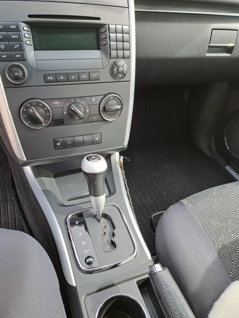Mercedes-Benz B 200, снимка 12 - Автомобили и джипове - 51861319