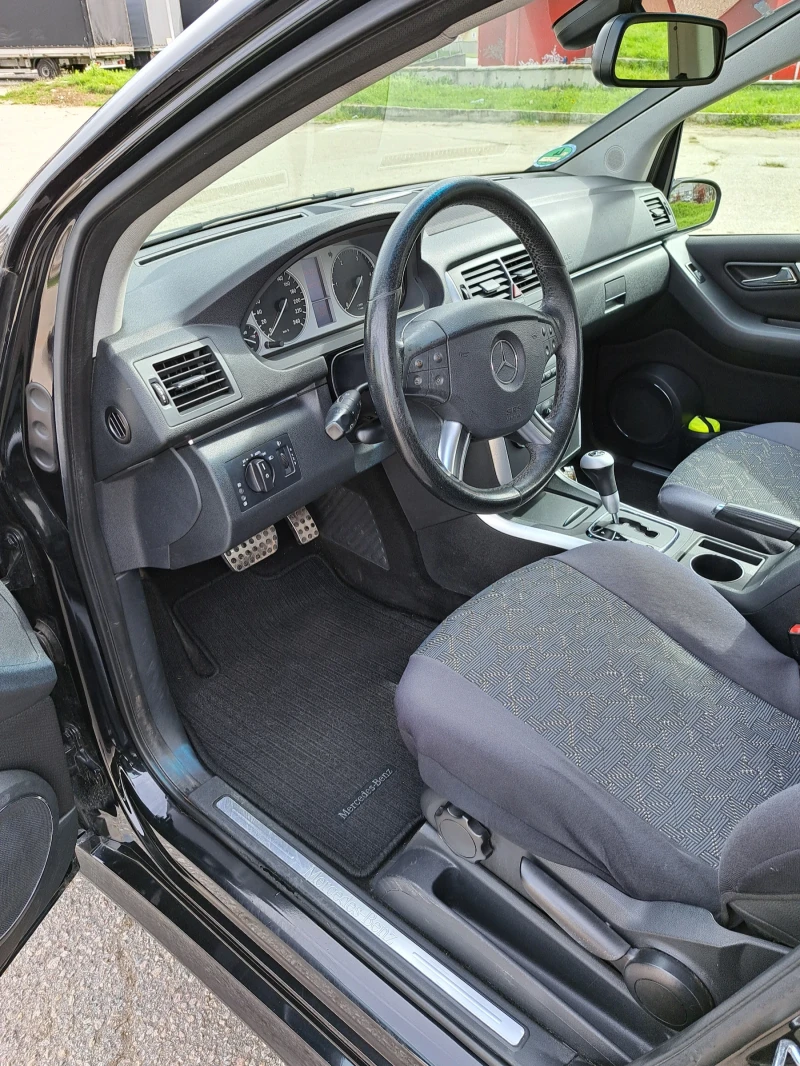 Mercedes-Benz B 200, снимка 10 - Автомобили и джипове - 51861319