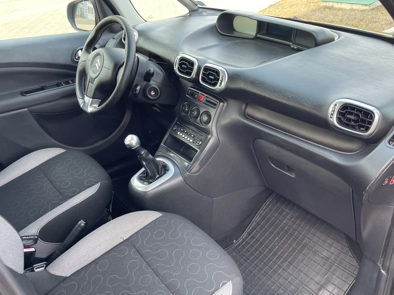 Citroen C3 Picasso 1.6HDi* 92кс* ОБСЛУЖЕНА* СМЕНЕН АНГРЕНАЖ* , снимка 8 - Автомобили и джипове - 51945735