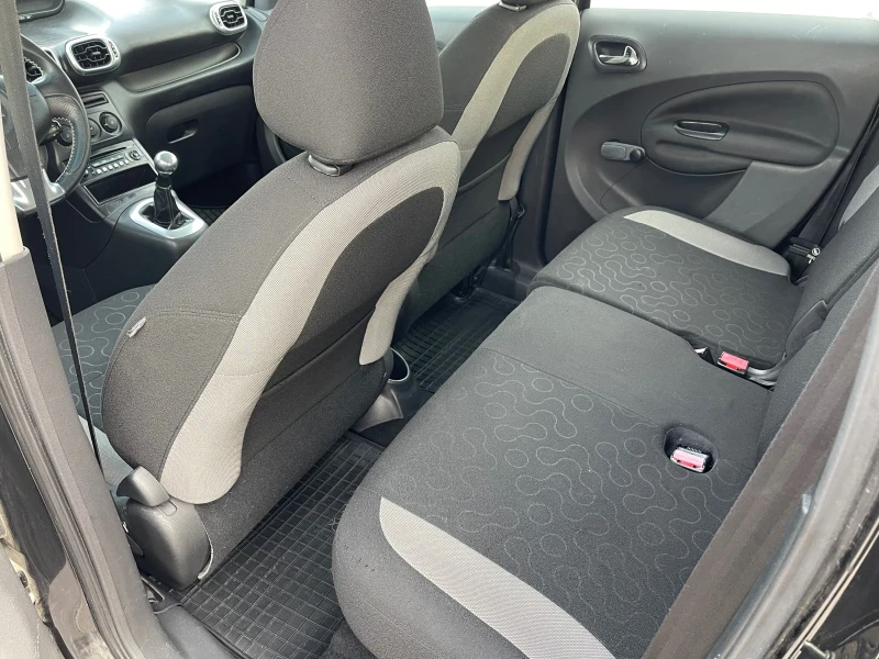 Citroen C3 Picasso 1.6HDi* 92кс* ОБСЛУЖЕНА* СМЕНЕН АНГРЕНАЖ* , снимка 9 - Автомобили и джипове - 51945735