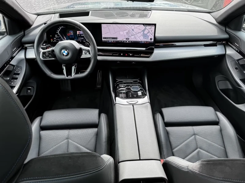 BMW 540 xDrive M Sport Pano 4 Zonen H&K , снимка 5 - Автомобили и джипове - 52077953
