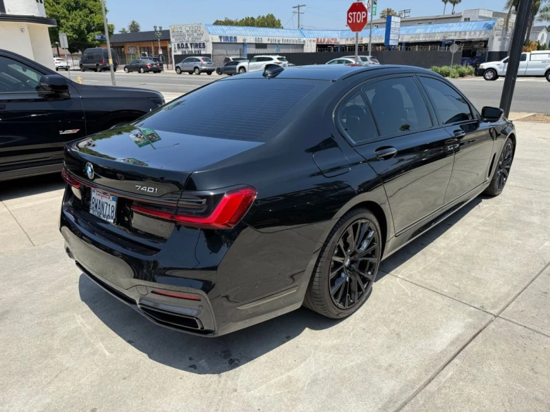 BMW 740 * CARFAX * БЕЗ ПЪРВОНАЧАЛНА ВНОСКА, снимка 4 - Автомобили и джипове - 52813950