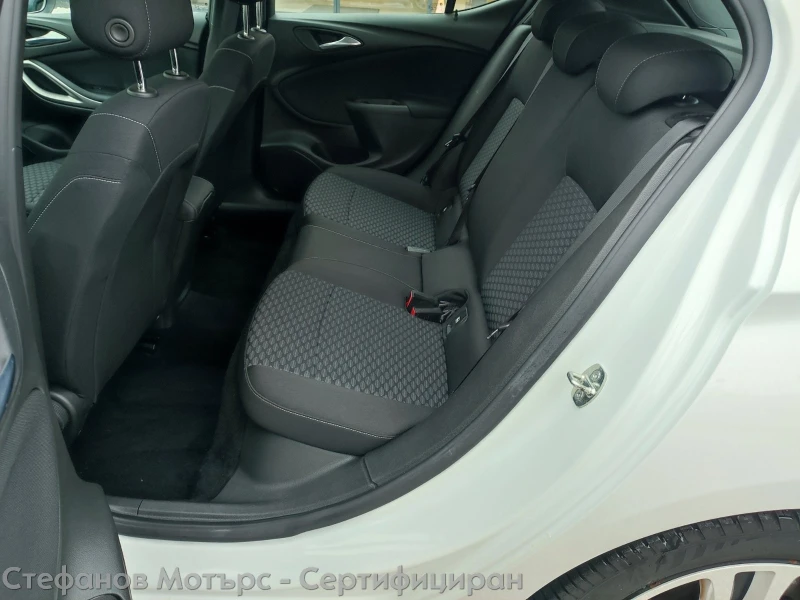 Opel Astra K 5DR Edition 1.2 Turbo (110hp) MT6, снимка 13 - Автомобили и джипове - 53456378
