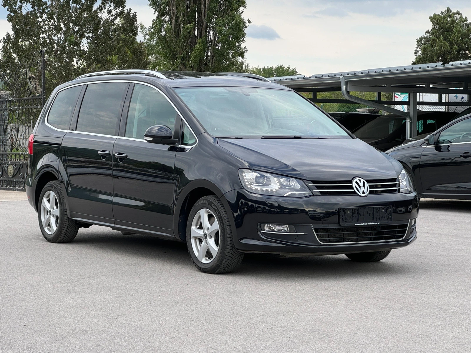 VW Sharan 2.0TDI 4Motion ПАНОРАМА АВТО ПАРКИРАНЕ - изображение 6