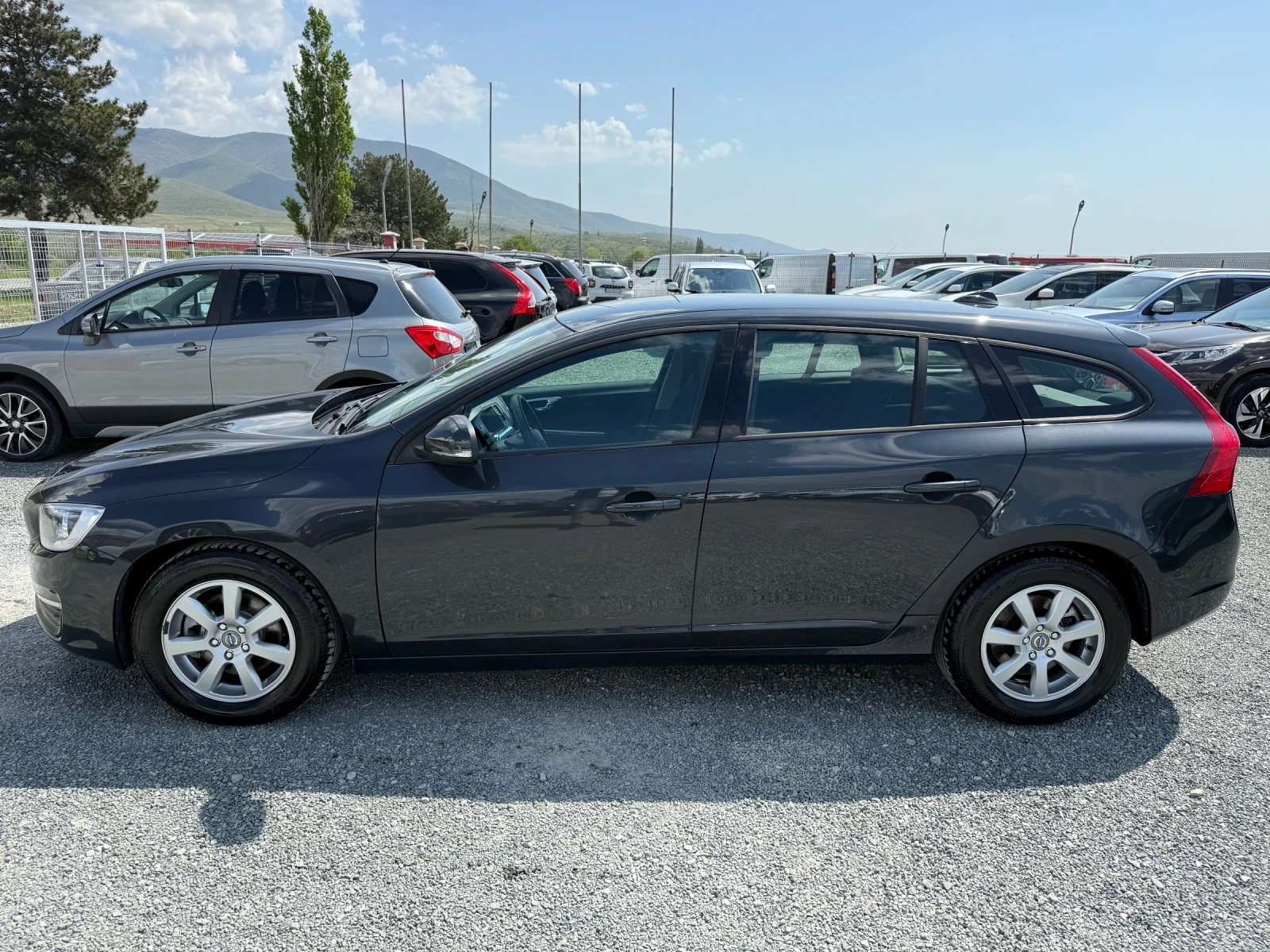 Volvo V60 (KATO НОВА) - изображение 10