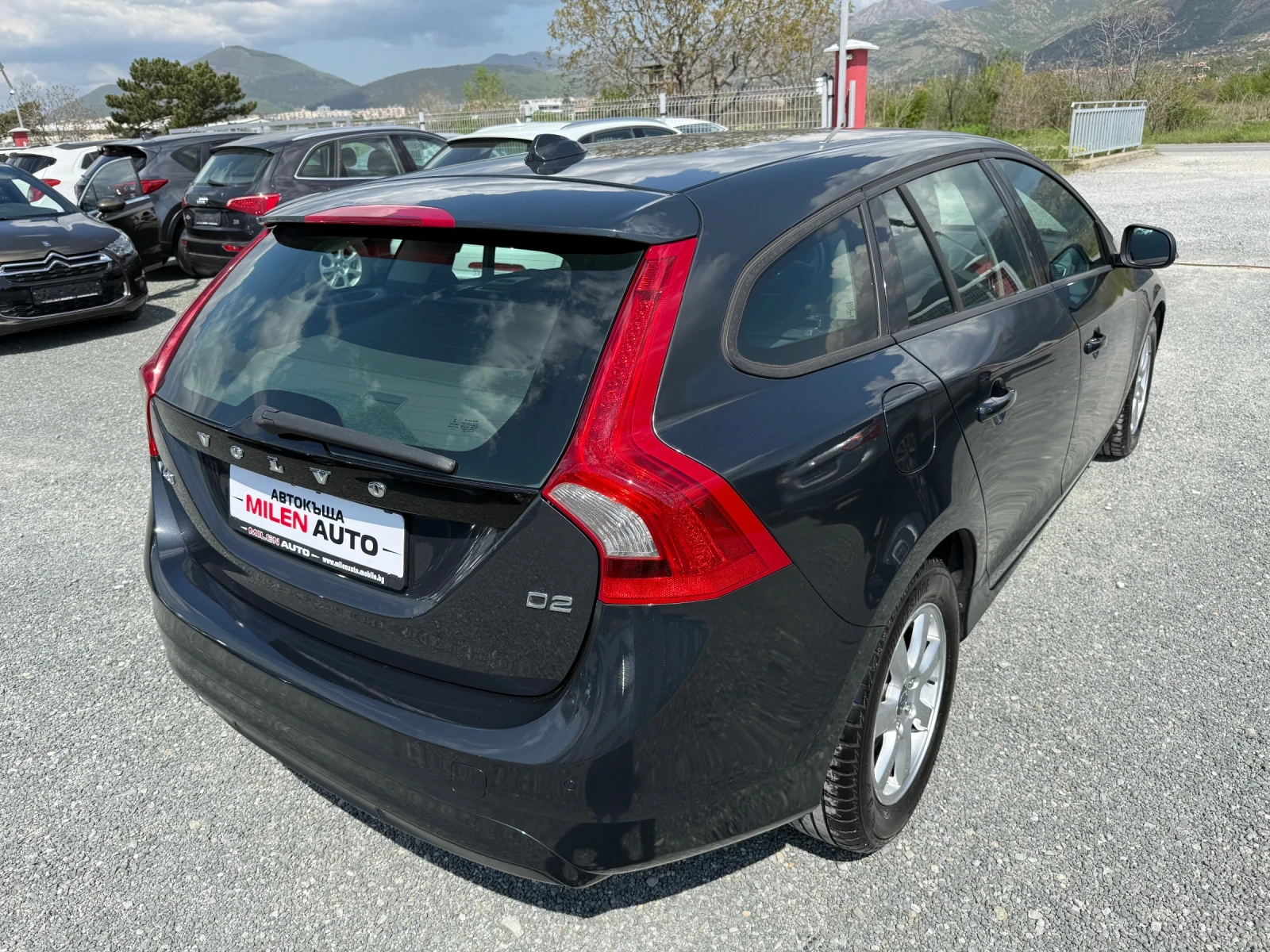 Volvo V60 (KATO НОВА) - изображение 6