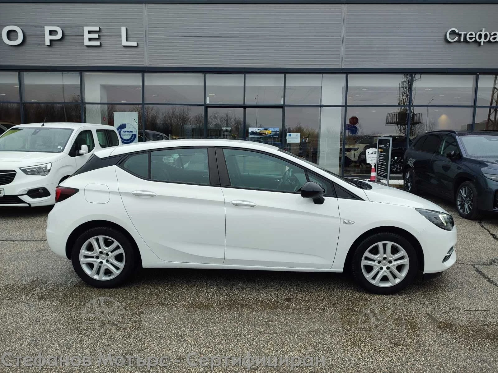 Opel Astra K 5DR Edition 1.2 Turbo (110hp) MT6 - изображение 5